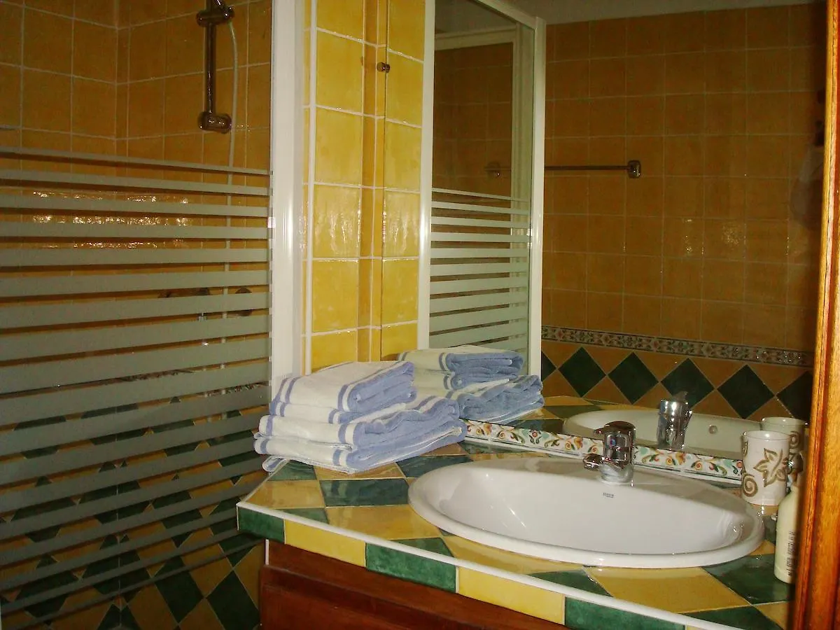 Bed & Breakfast Chambre D'Hotes De La Ville Ruaud Augan