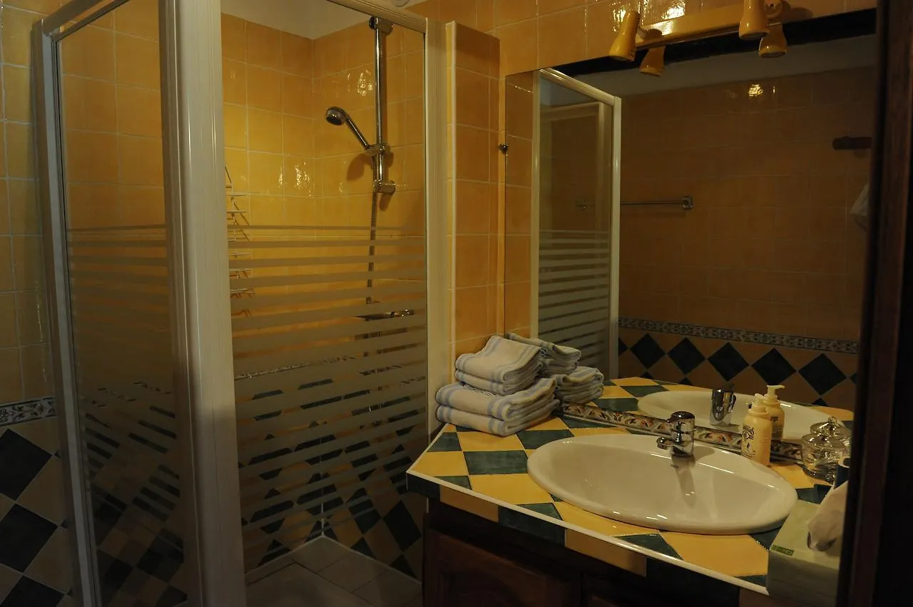 Chambre D'Hotes De La Ville Ruaud Augan 0*,